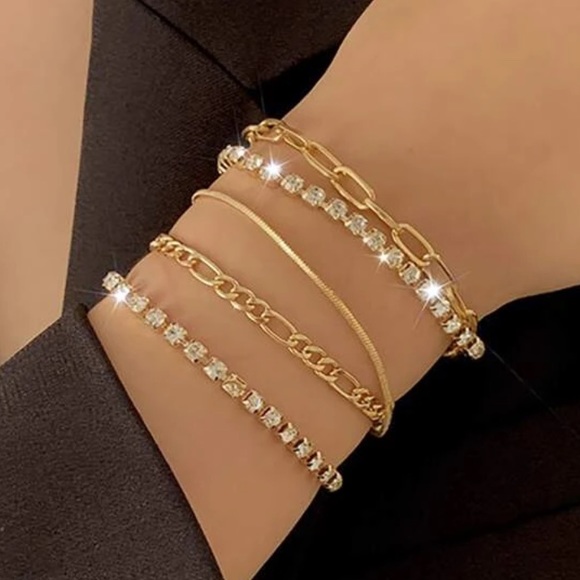 Jewelry - Gorgeous Bling Chain Link gold bracelet set